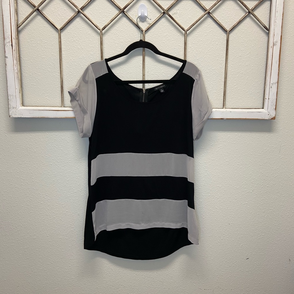 WILLI SMITH size L Grey and Black top